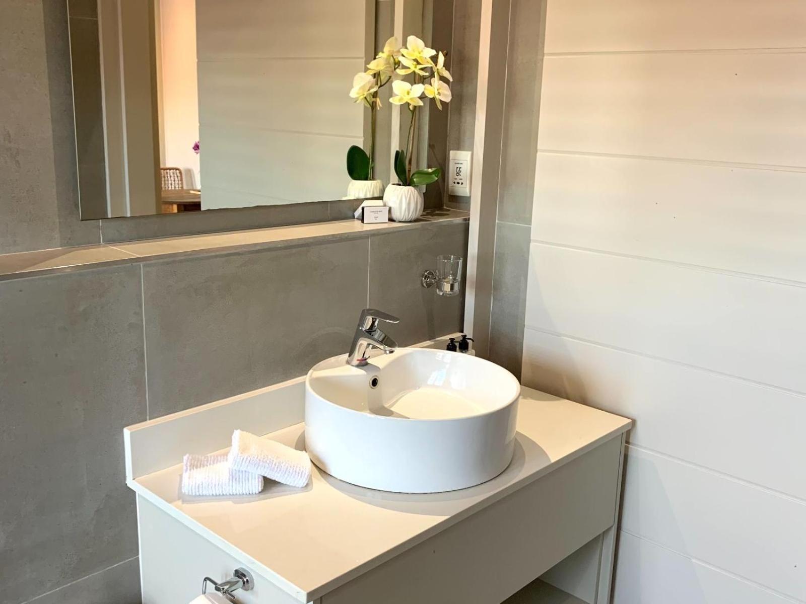 Hermanus Waterfront Apartment Esterno foto